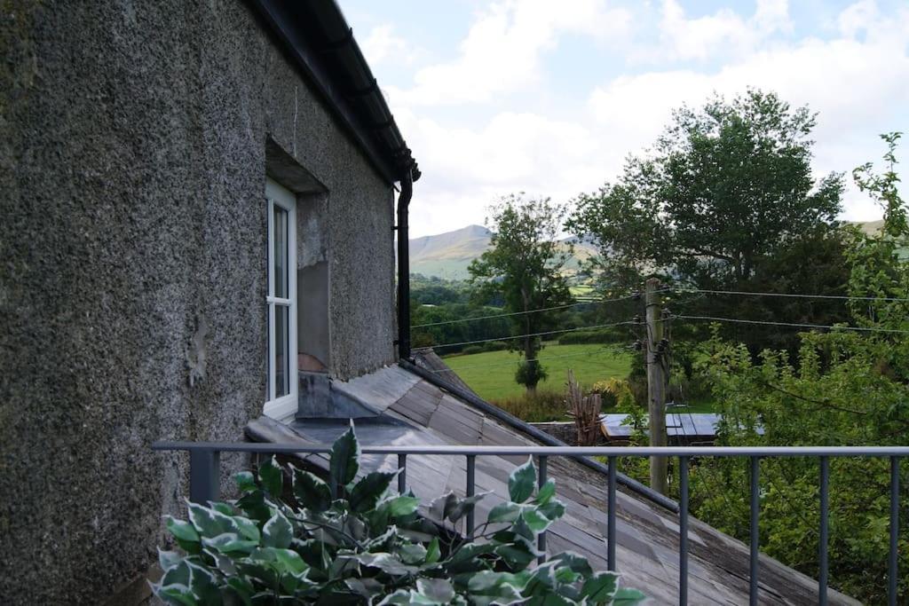 Top Floor At Cantref House Brecon Esterno foto